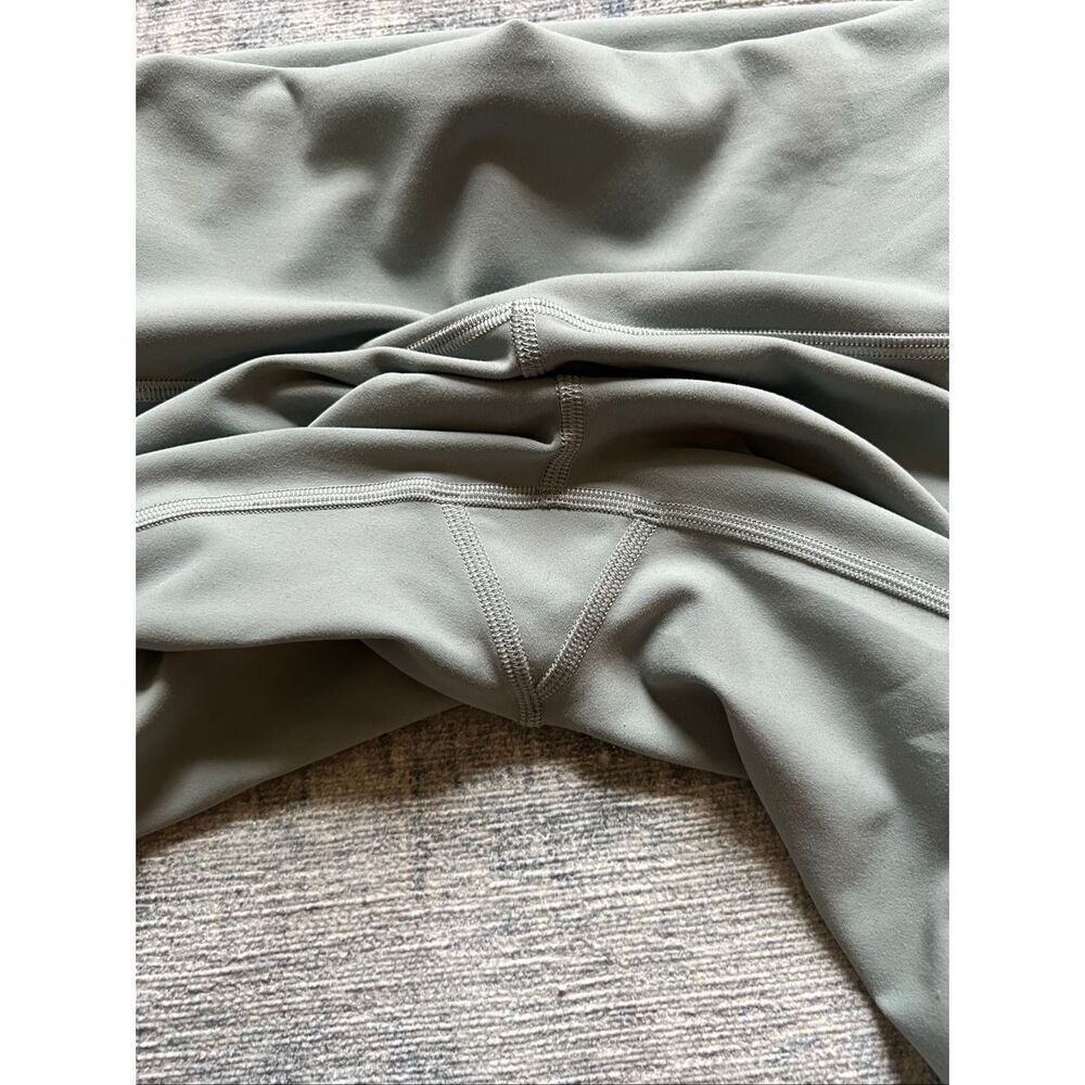 Lululemon Misty Glade Wunder Train High Rise Tight 28" Style: W5DJ0S Size 4 - Picture 6 of 9